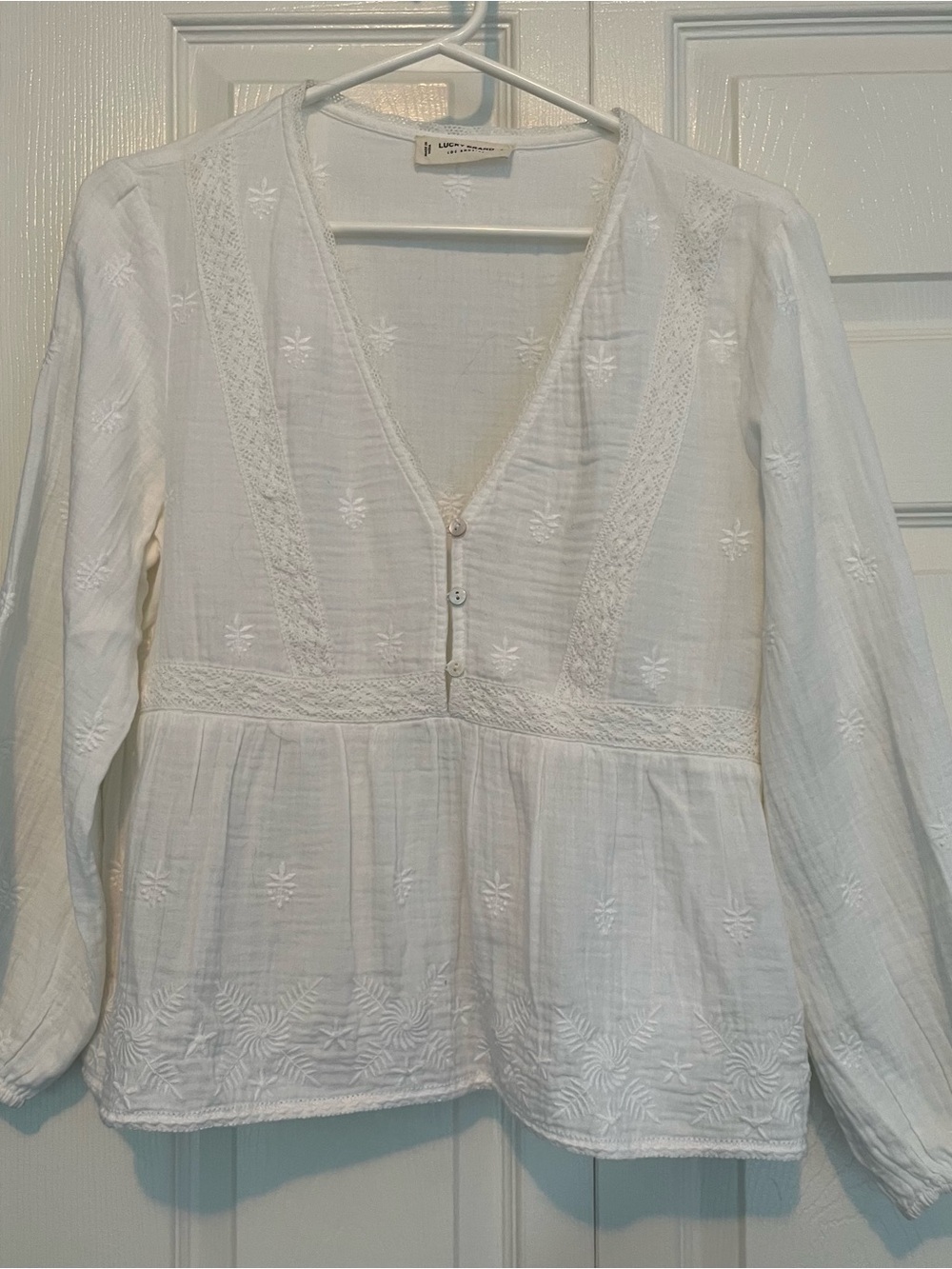 Lucky Brand White Embroidered Peasant Blouse